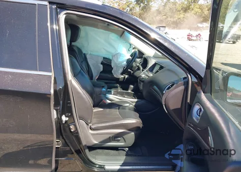 2015 Infiniti Qx60 z USA, uszkodzony, nr VIN 5N1AL0MN5FC536284